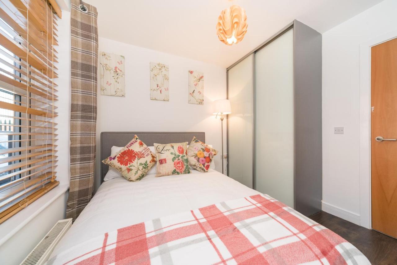 City Centre Posh Parlour Gated Parking 1Bed Wifi Kingston upon Hull Kültér fotó